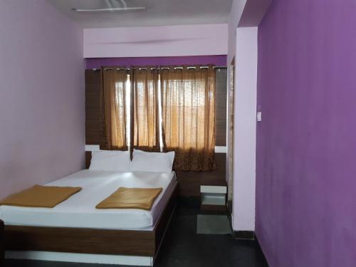 Sapphire Inn