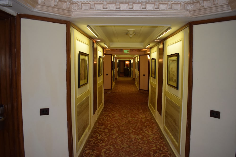 Hotel Samrat