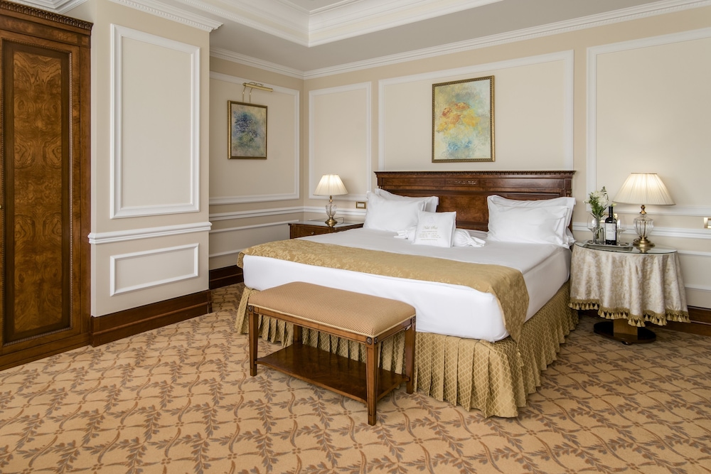 Nobil Luxury Boutique Hotel