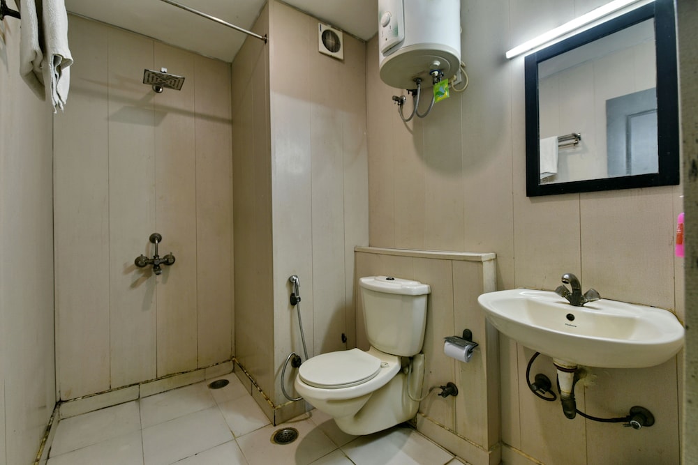 Hotel Admire Inn, Noida Sector 51