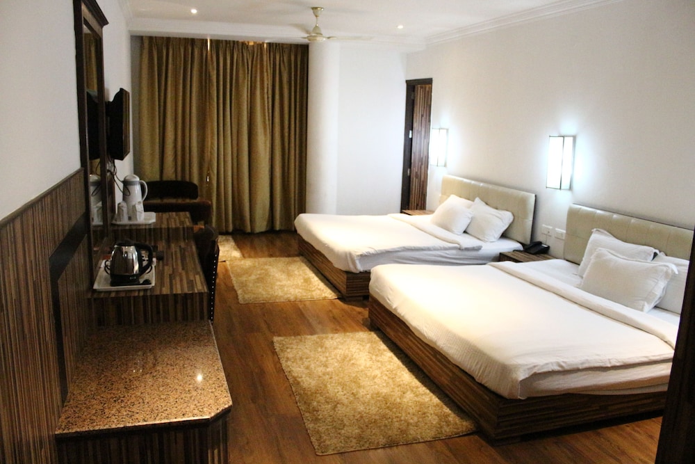 AMR Hotel