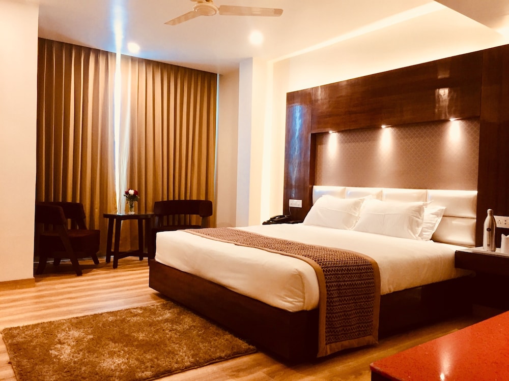 AMR Hotel