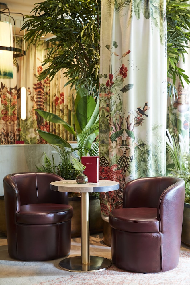The Trafalgar St. James London, Curio Collection by Hilton