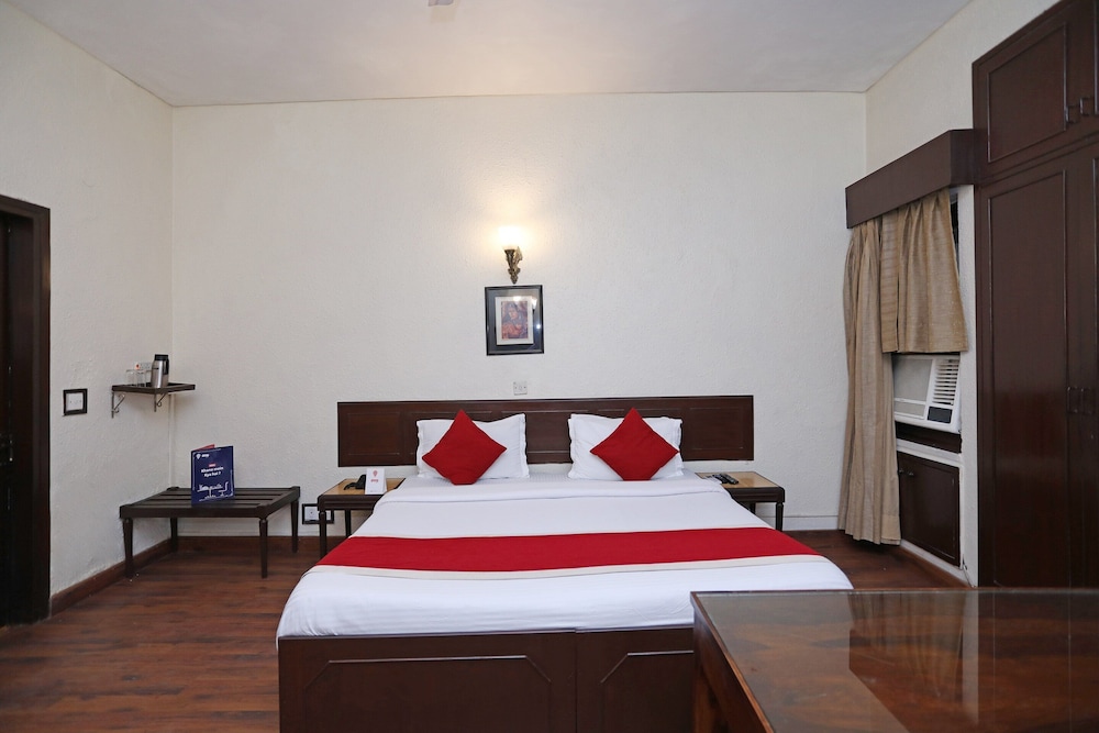 OYO 1219 Hamilton Hotel