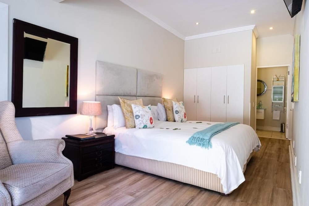 3 On Camps Bay