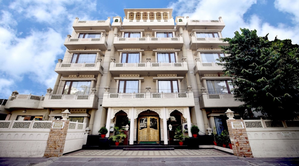Nahargarh Haveli Heritage Boutique Hotel