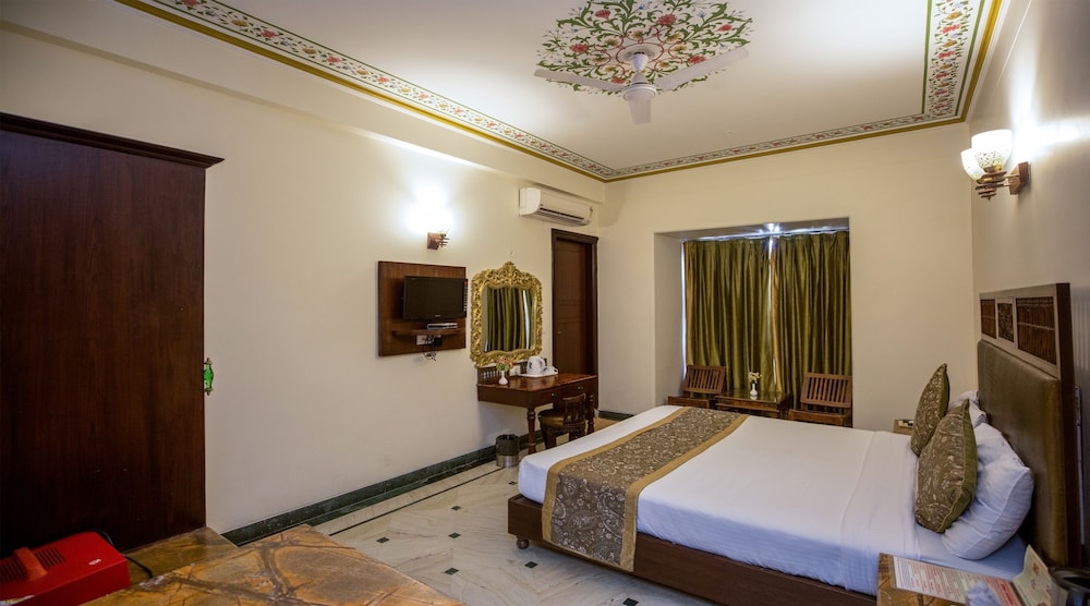 Nahargarh Haveli Heritage Boutique Hotel