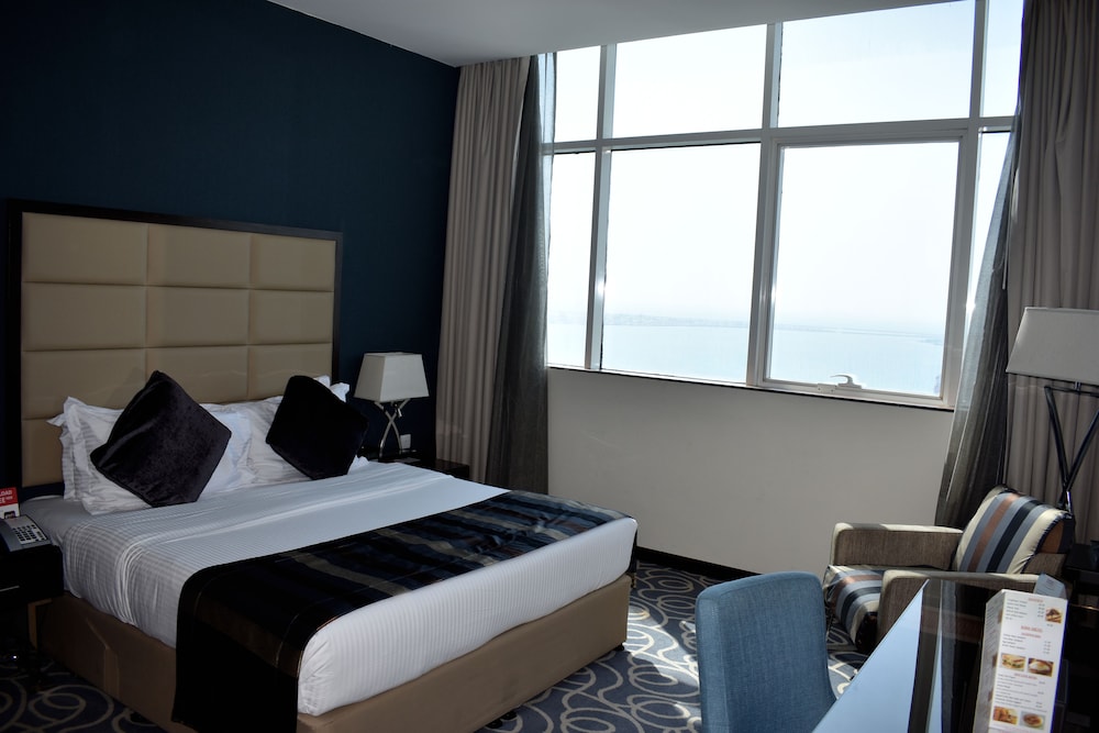 Ramada by Wyndham Abu Dhabi Corniche