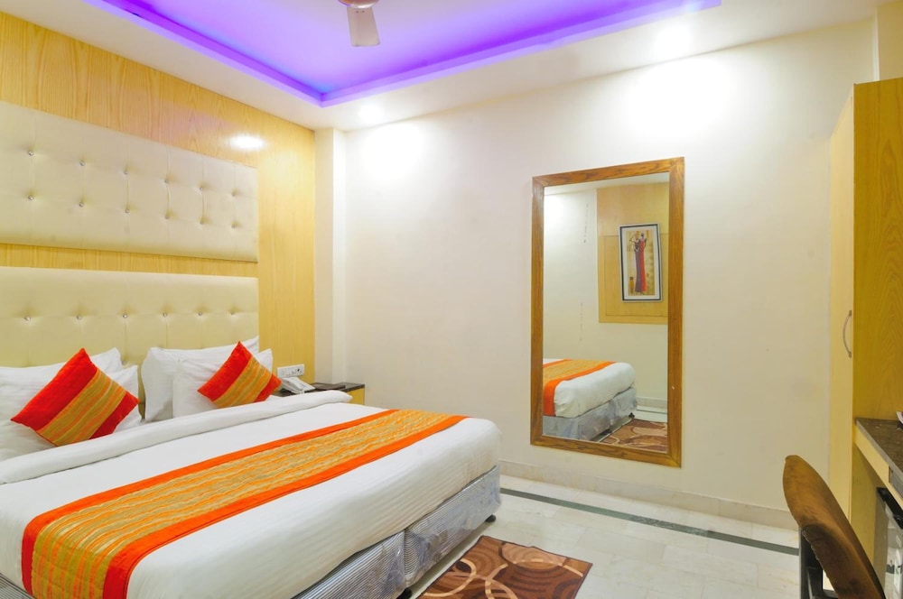 Hotel Karlo Kastle @ New Delhi Railway station- Paharganj