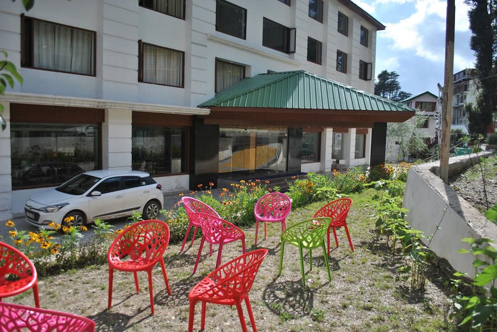 Hotel Natraj International Patnitop