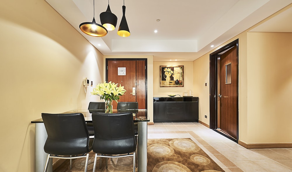 Sherwood Residence