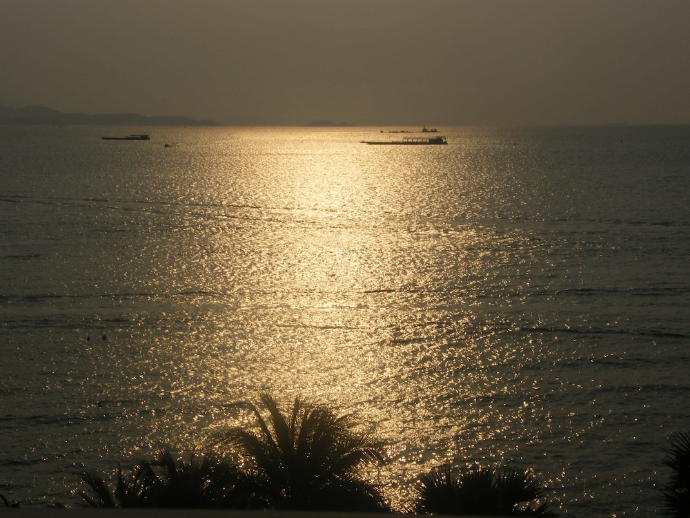The Beach Front Resort Pattaya  - SHA Plus