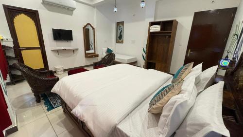 PETAL OF MEWAR - A Luxury Boutique Hotel