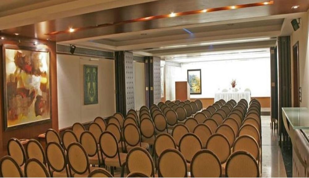 Hotel Diplomat