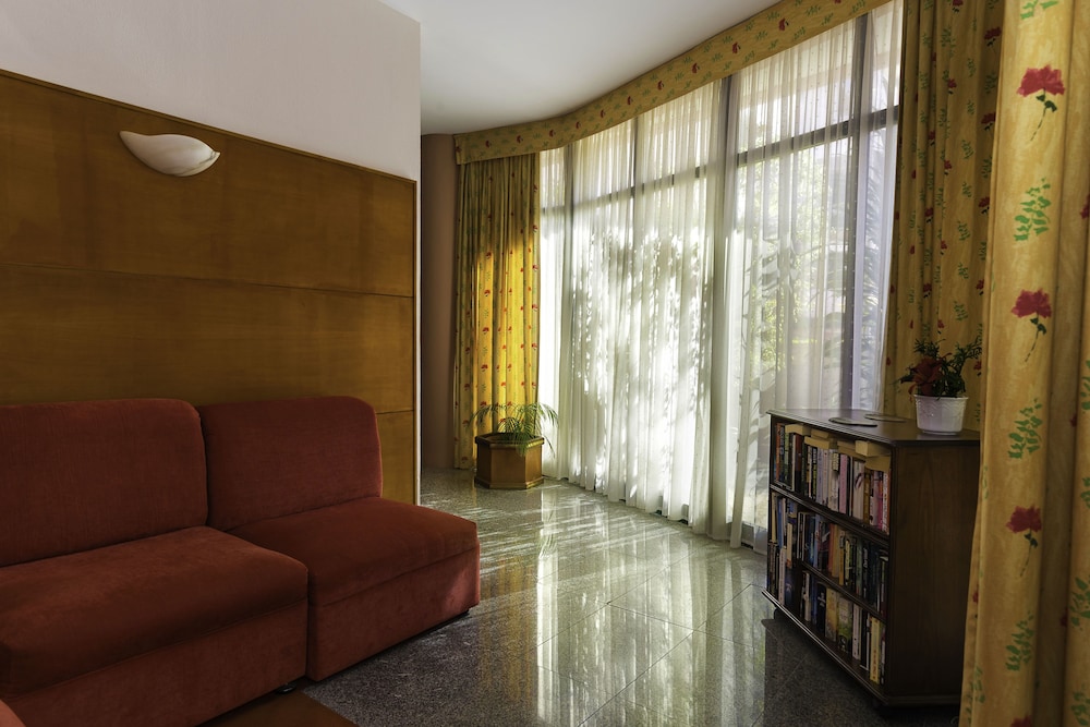 Aparthotel Imperatriz