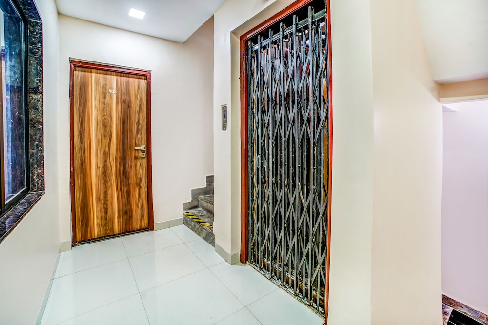 Oyo 627 Aishwarya Service Apartment