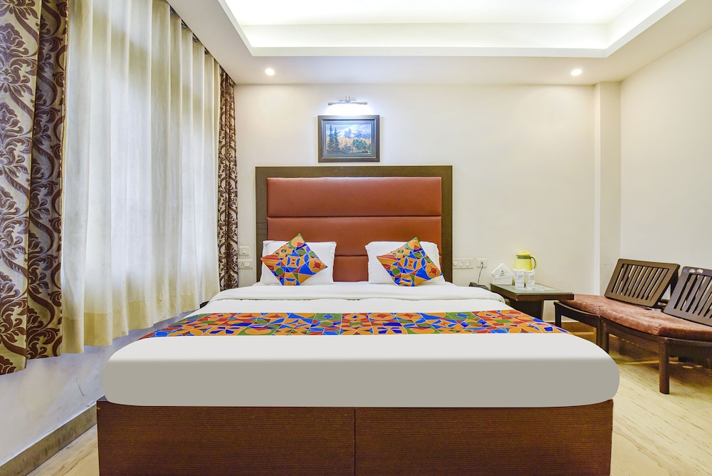 FabHotel Taj