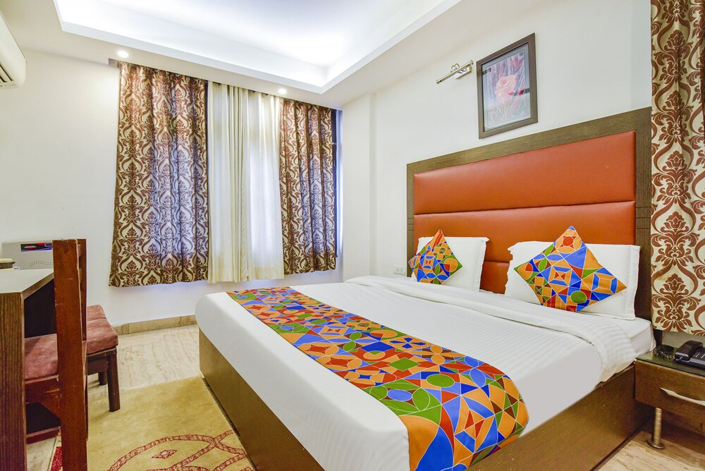 FabHotel Taj