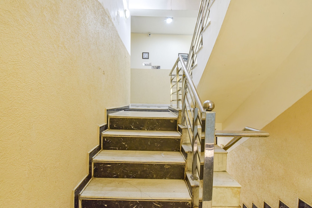 FabHotel Taj