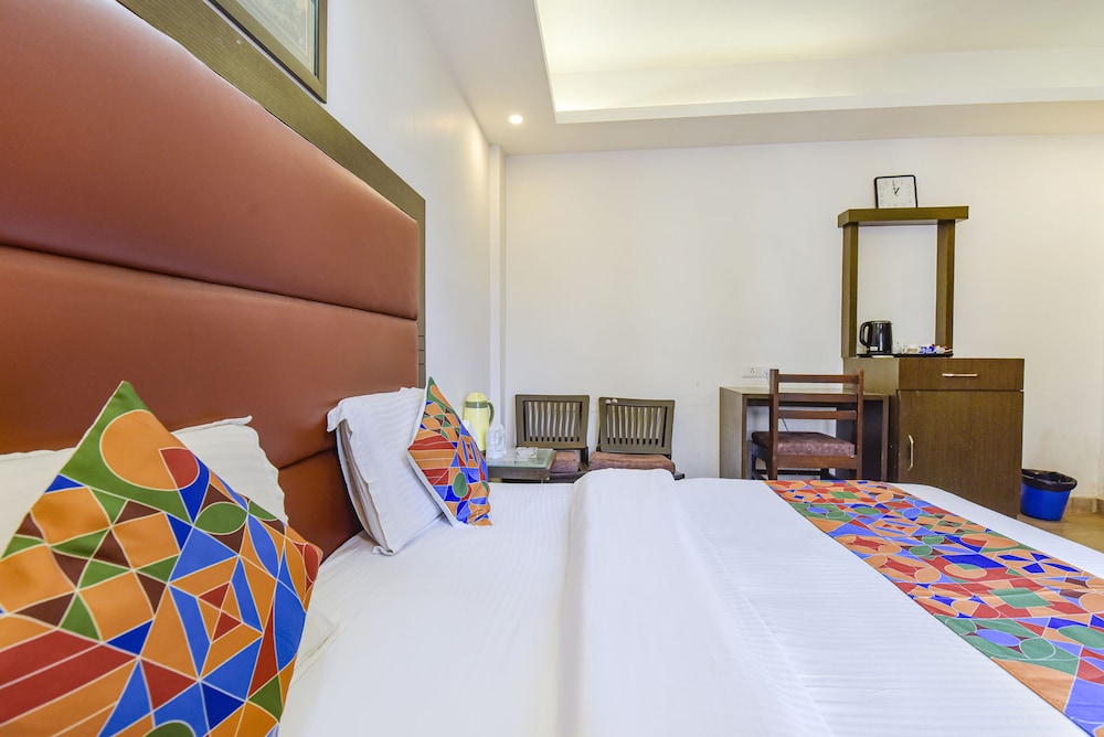 FabHotel Taj