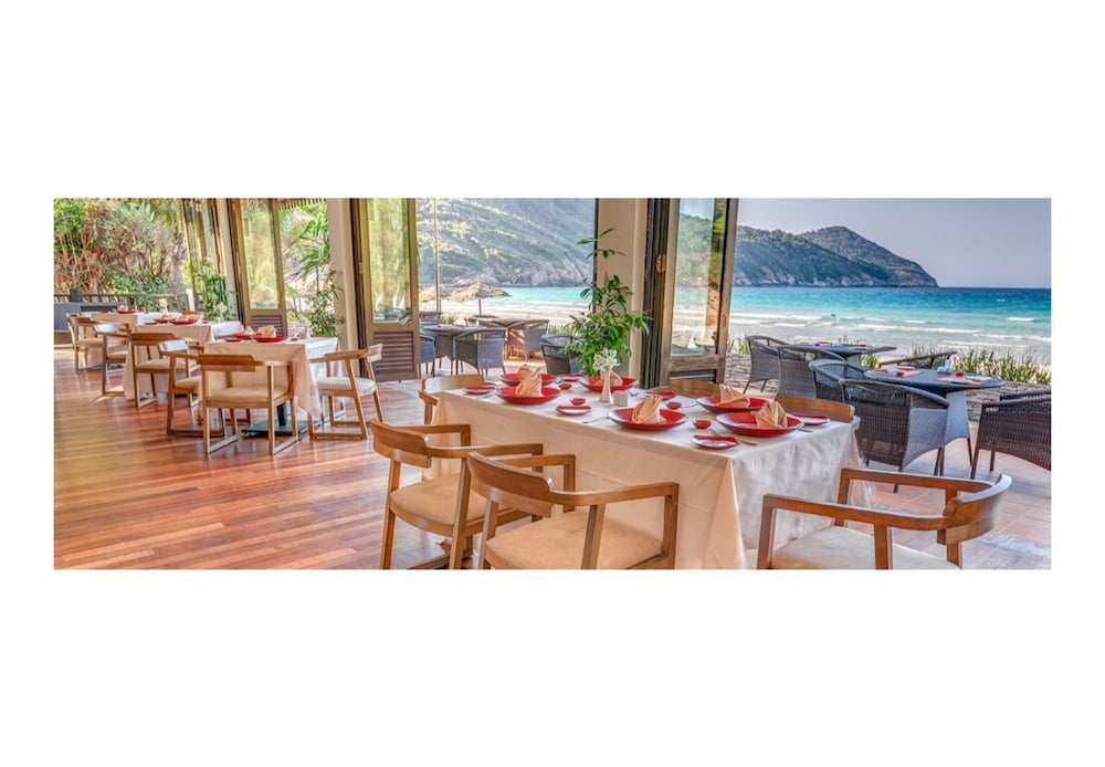 The Taaras Beach & Spa Resort