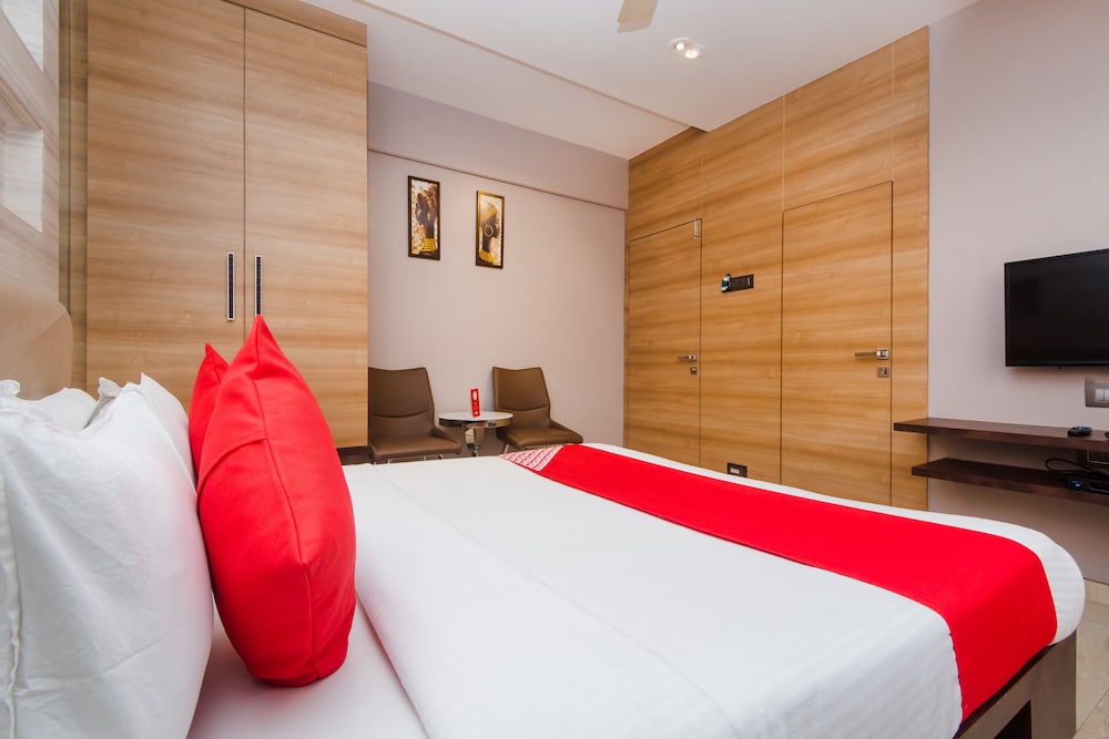 Hotel Pratiksha Residency