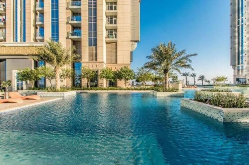 Whitesage - Waterfront Luxe Apartment With Great Canal Views
