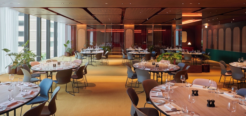 The Standard, Bangkok Mahanakhon