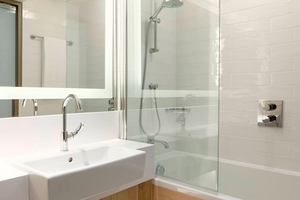 Courtyard by  Marriott Paris Gare de Lyon