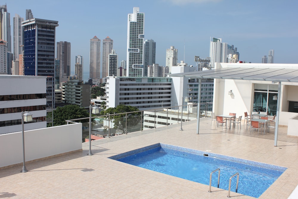 Victoria Hotel and Suites Panama