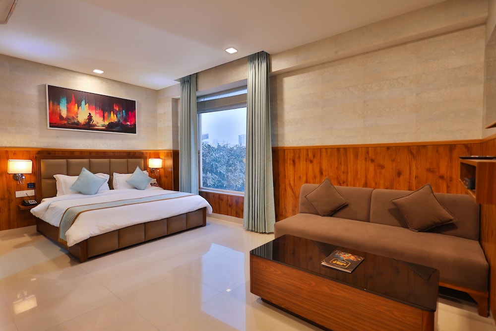 Clay Inn Hotel, Gurugram