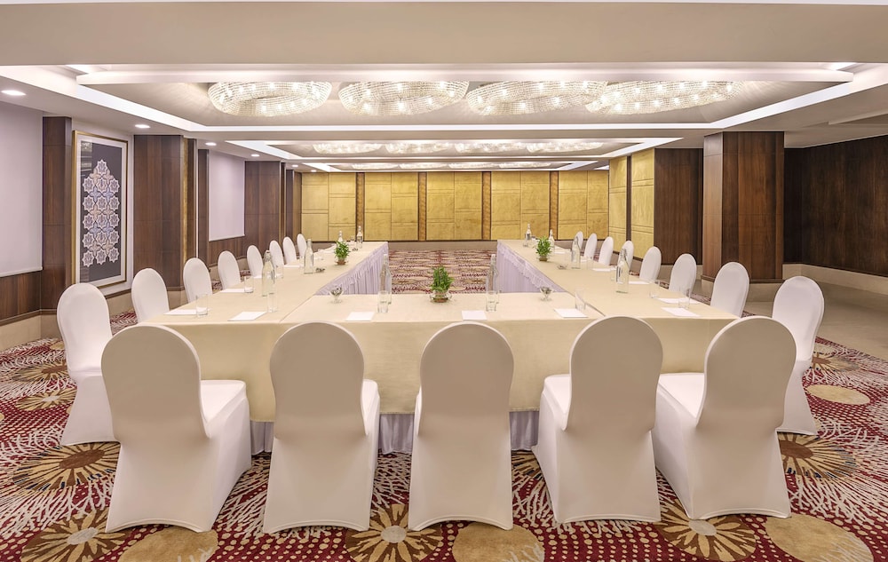 Country Inn & Suites By Radisson Jammu