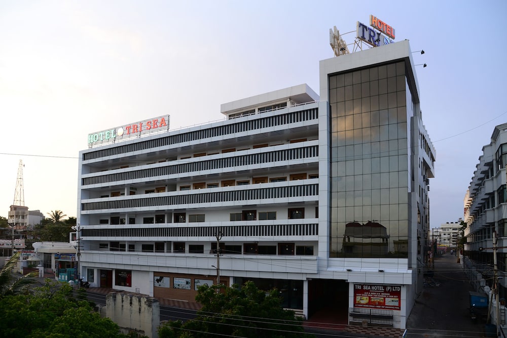 Hotel Tri Sea