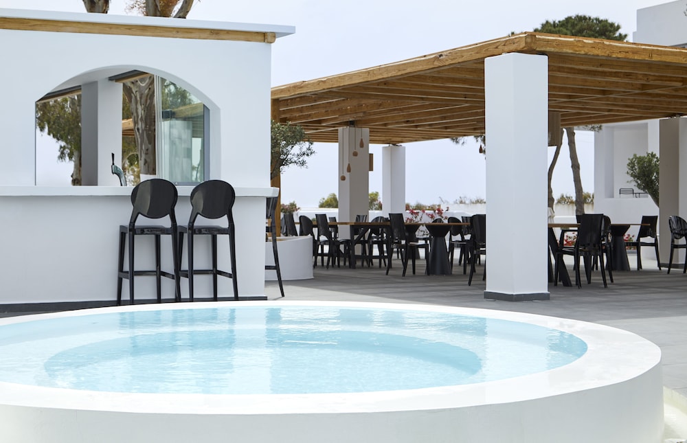 Kalisti Hotel and Suites