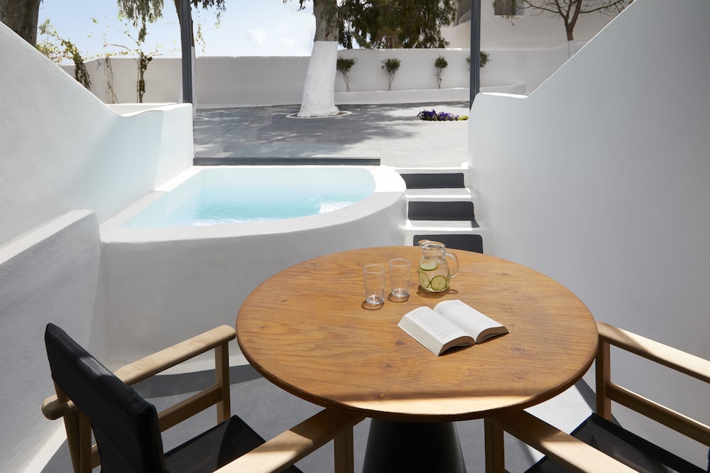 Kalisti Hotel and Suites