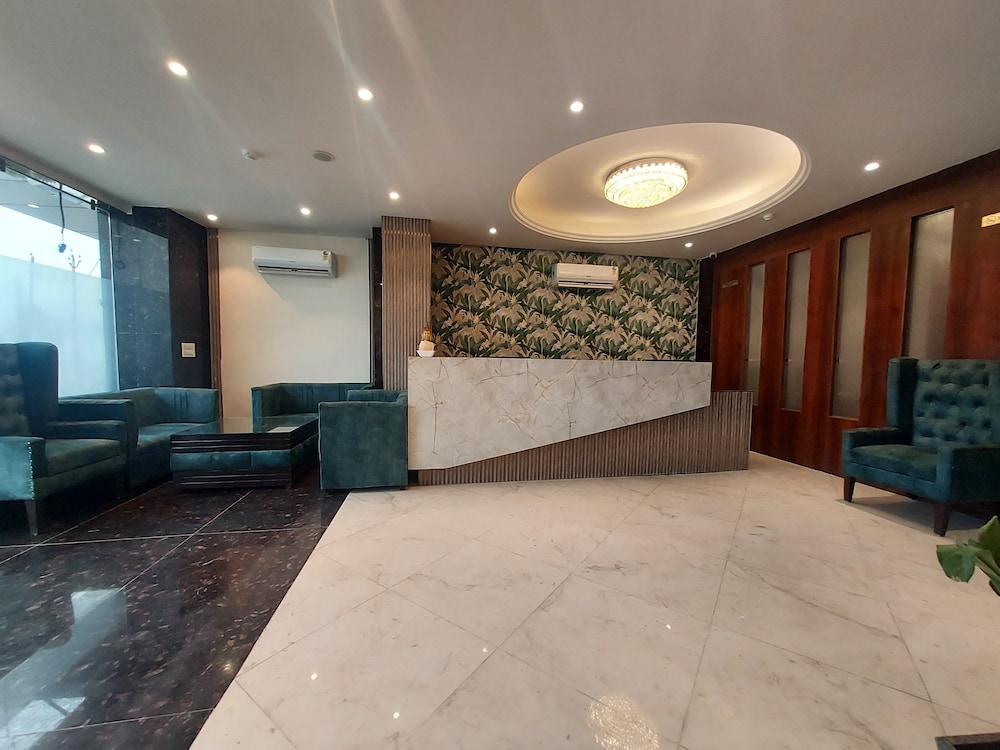 Hotel Dreamland Inn 