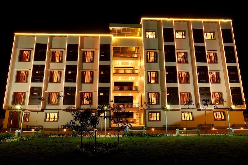 Mayapuri Amira luxury hotel - Kumbakonam