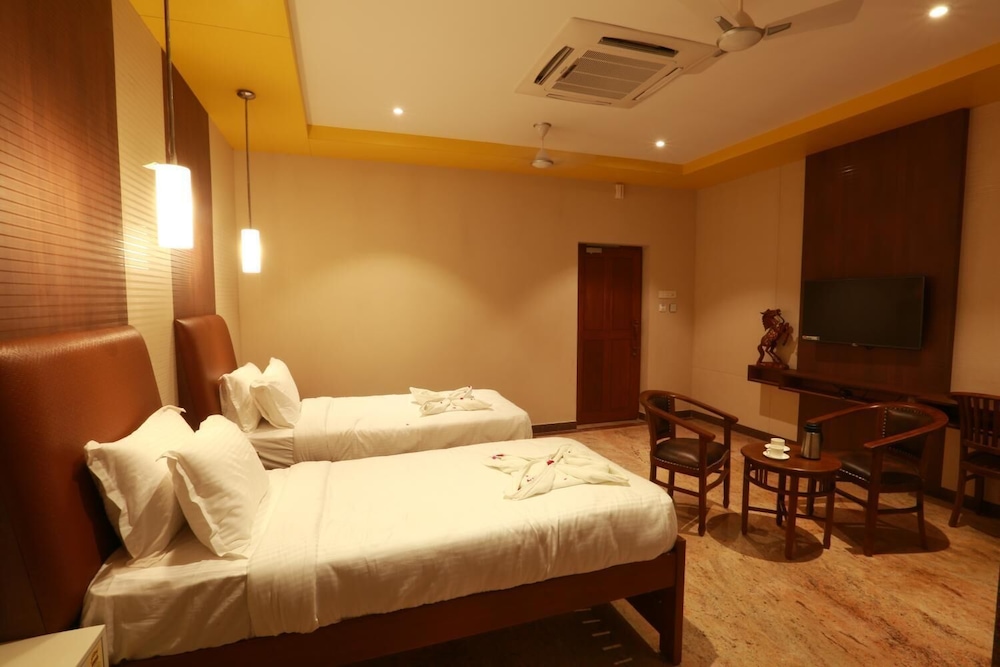 Mayapuri Amira luxury hotel - Kumbakonam