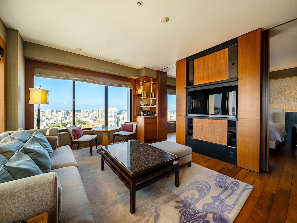 Hyatt Regency Naha, Okinawa
