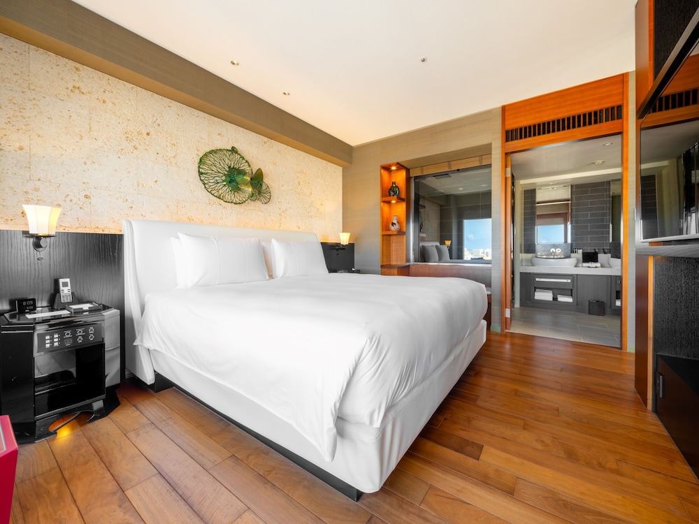 Hyatt Regency Naha, Okinawa