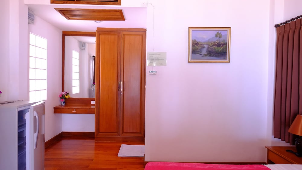 Lolita Bungalow