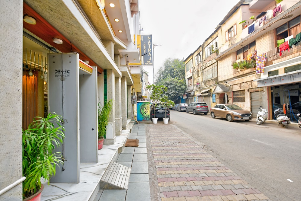 Hotel Natraz New Delhi