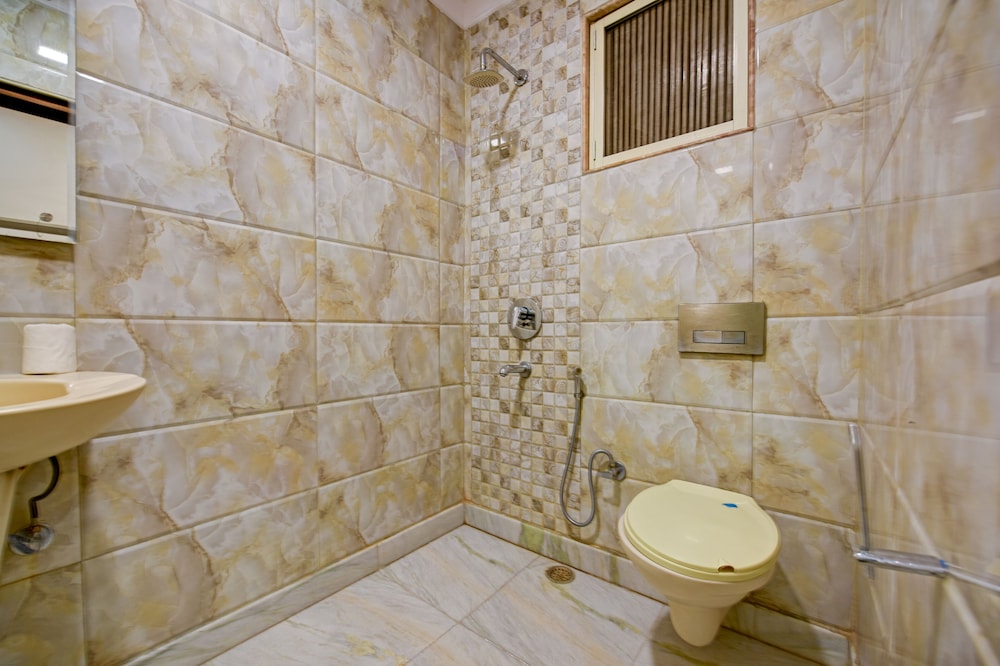 Hotel Natraz New Delhi