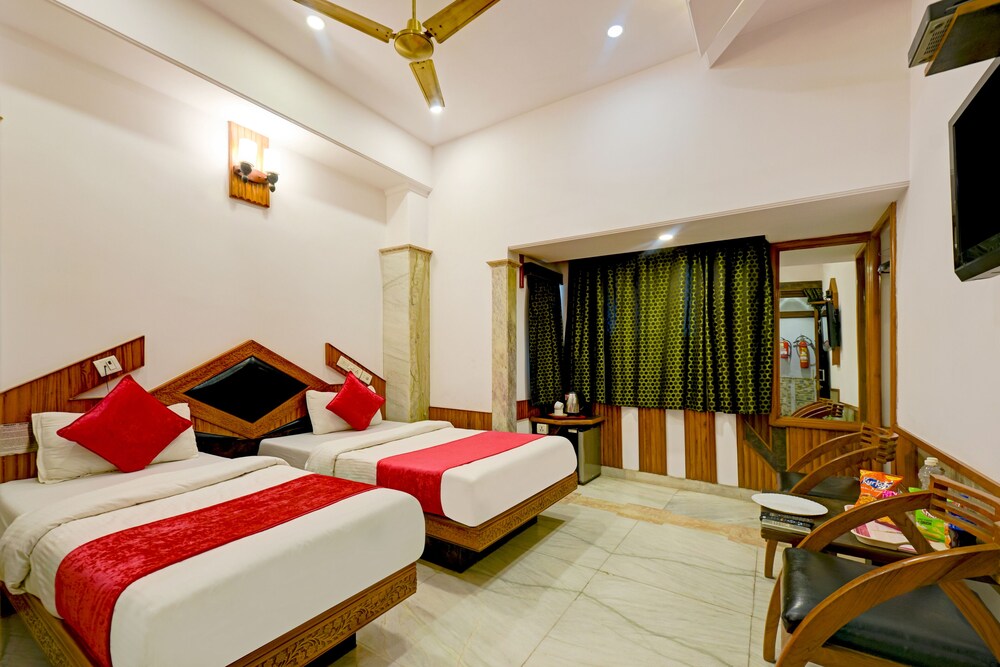 Hotel Natraz New Delhi