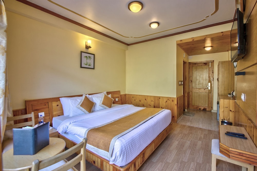Snow Peak Retreat & Cottages (Centrally Heated - Hill View)