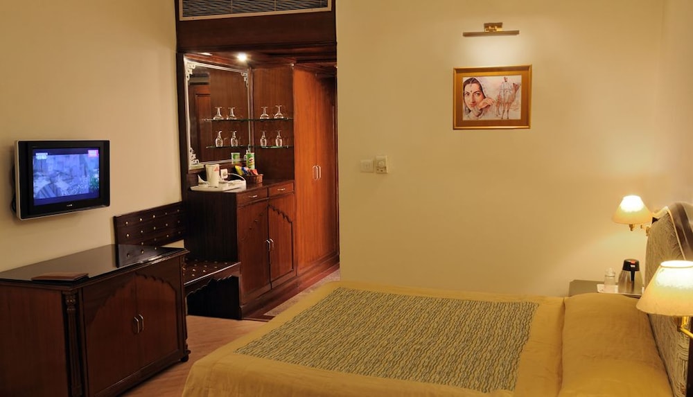 Hotel Maharaja Regency