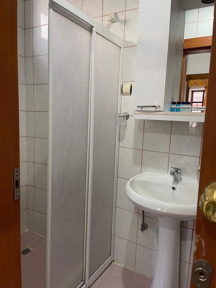 Hotel Karyatit Kaleiçi
