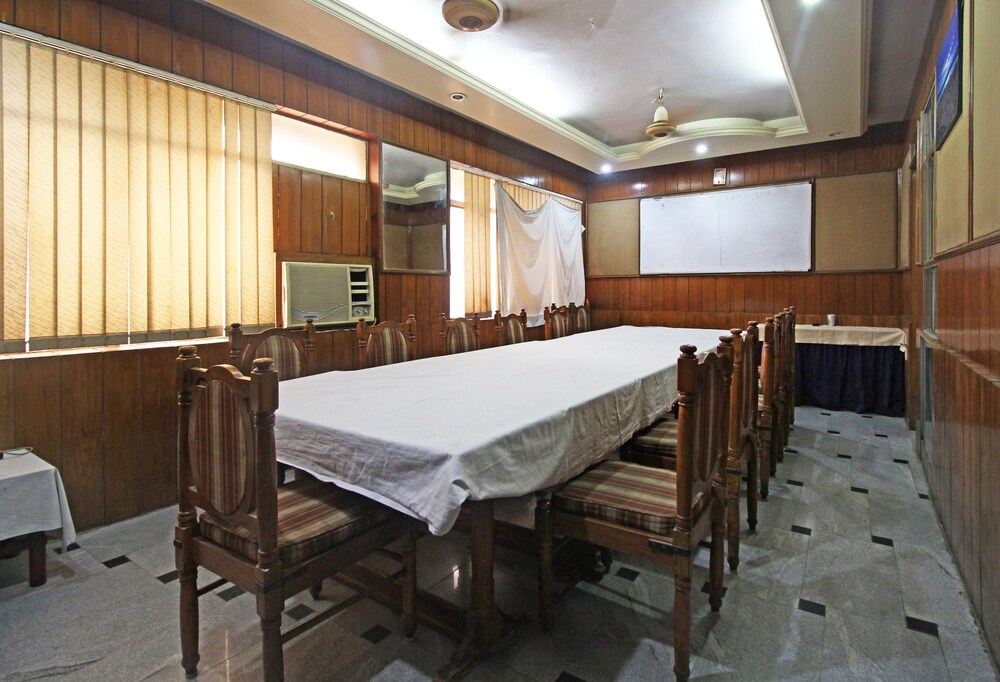 Hotel President