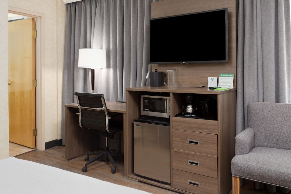 Grand Park Hotel & Suites Downtown Vancouver, an Ascend Collection Hotel