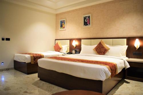 Hotel The Grand Chittor & Alfresco